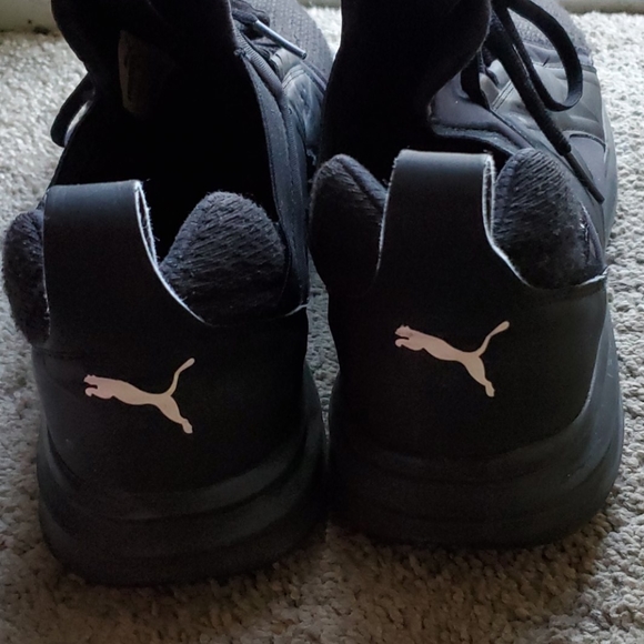 Mens Pumas sz13 - Picture 3 of 6